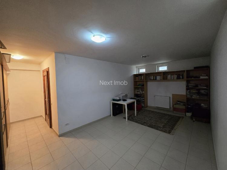 Apartament pe 2 etaje l curte de 187 mp  HERASTRAU - 9