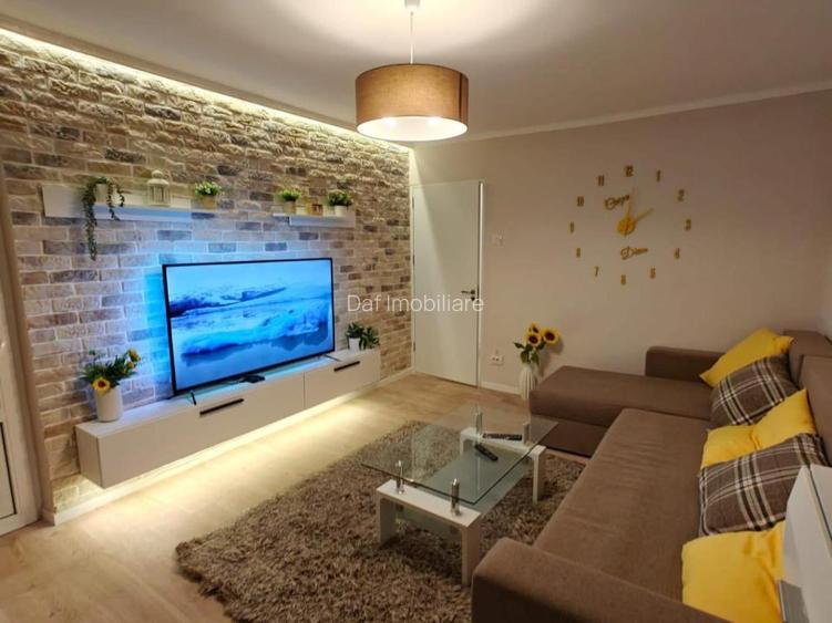 Zona Centrala- Garsoniera exclusivista - renovata cu designer - 2