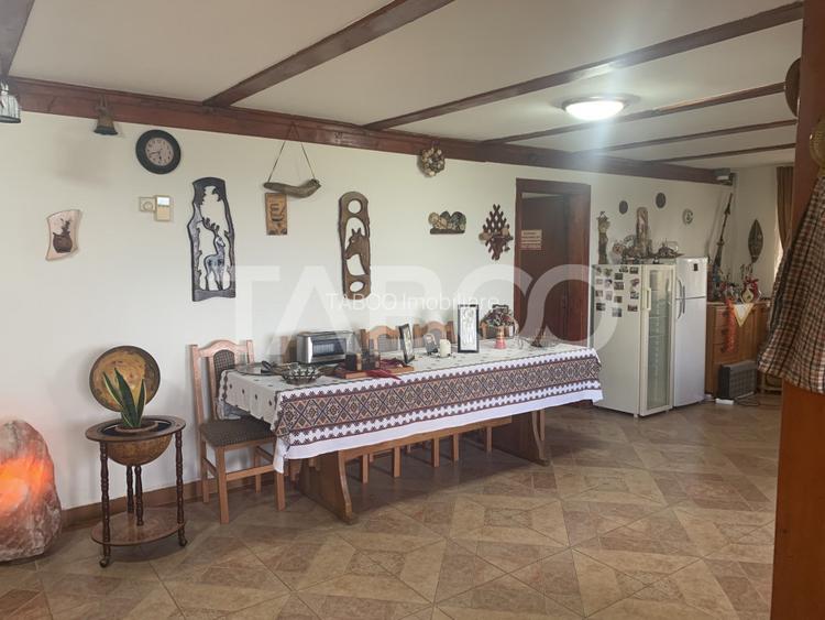 EXCLUSIVITATE Pensiune 9 camere 615 mpu 3600 mp teren in Fantanele - 13