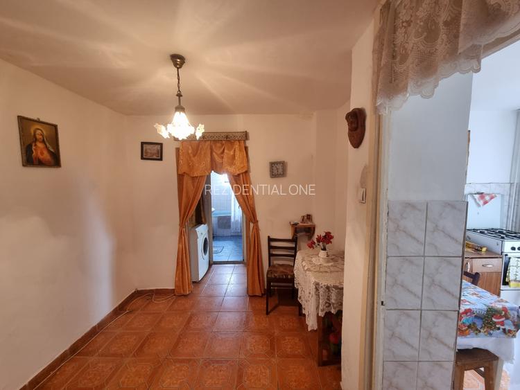 Podul cu Lanțuri- Zona Nord- 2 camere decomandate- etaj intermediar - 5