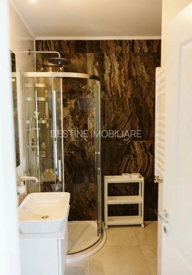 Hotel Marriott-Catedrala | 2 cam | 74mp + 107mp terasa | Mansarda | 296.000 euro - 14