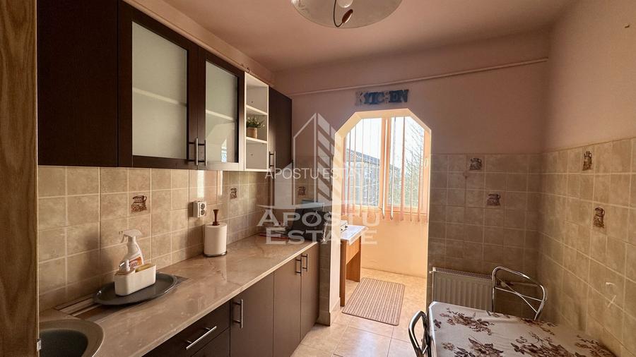 Apartament cu 3 camere, decomandat, zona Lipovei - 4