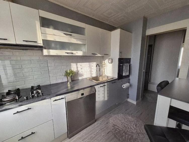 3 Camere Et. 3/4 An constructie 1977 - Zona Pacii - 5