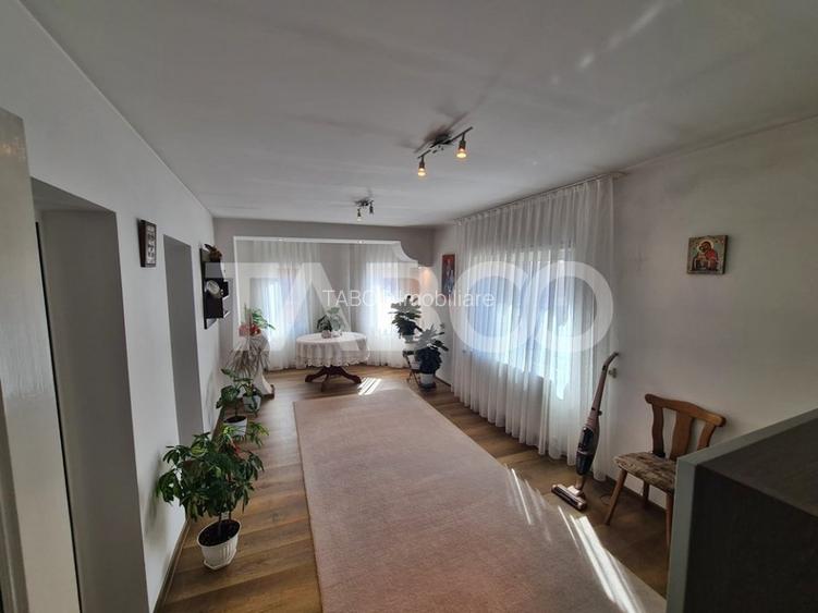 Casa cu spatiu comercial de vanzare in Sebes zona centrala - 9