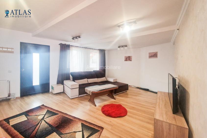 Priveliste superba catre Tampa, 110 mp., foisor, parcare privata, decomandat - 2