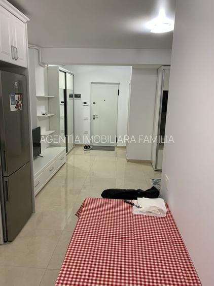 Inchiriem studio in Micro 17 , etaj 2 bloc ROKA, parcare privata, - 20