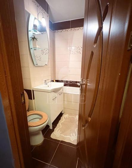 Apartament 3 camere în zona STRADA RETEZAT - 2