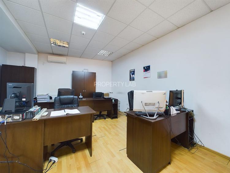 Clădire de birouri cu chiriași existenți - 12