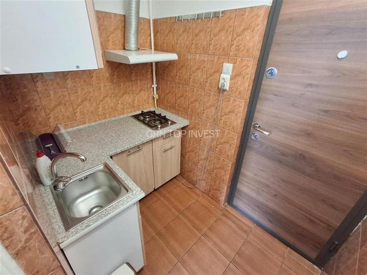 Garsoniera zona Vasile Aaron - 2