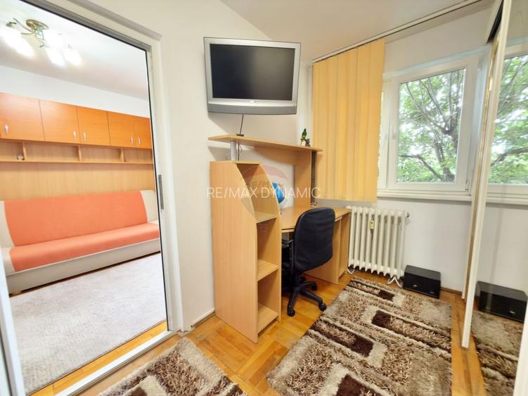 Apartament cu 3 camere de închiriat în zona Intim - 6