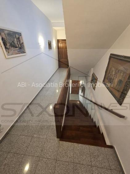 Vila individual, P 1 M-  Bucuresti Noi,  constructie modernă, 9 camere - 8