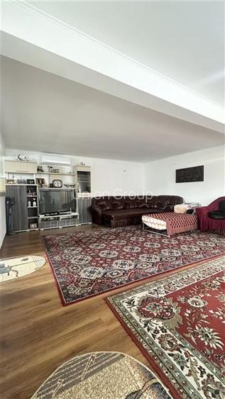 Casa de vanzare in Poiana cu Teren de 350 mp - 2