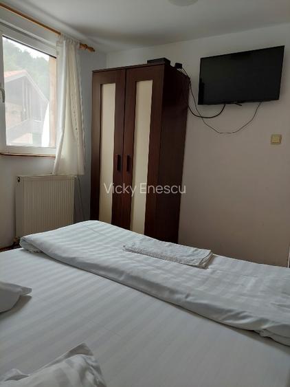  CASA LOCUIT+PENSIUNE  3  CAMERE - 12