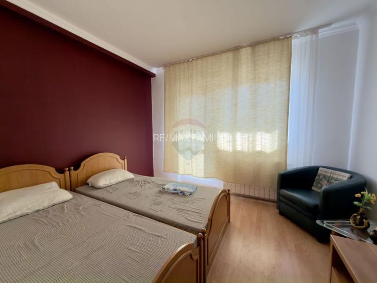 Casă / Vilă 8 camare cartier Beverly Hills Sanmartin - 23