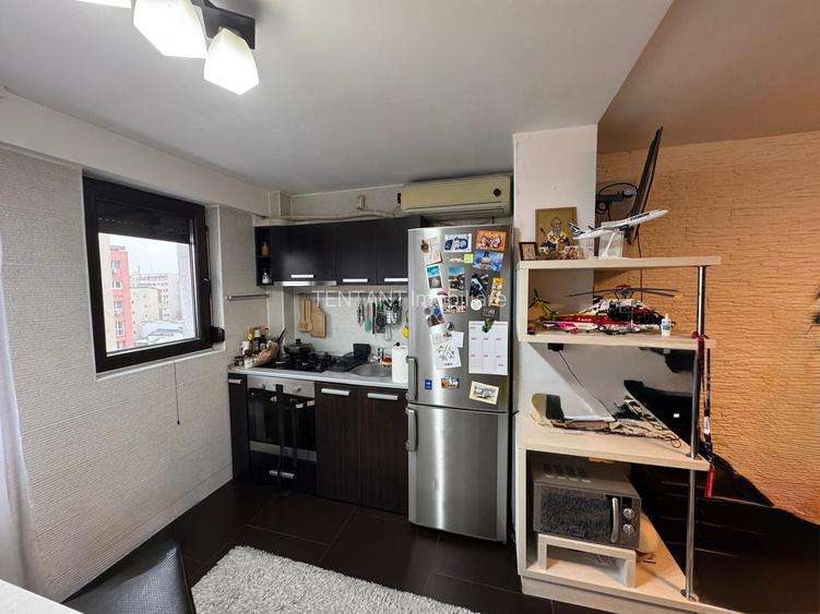 Vanzare Garsoniera   sector 2  Avrig - 2