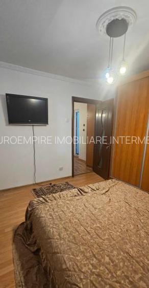 Apartament 3 camere decomandate zona Inel 2 - 11