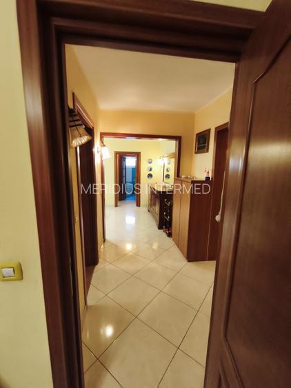 Închiriere apartament 4 camere decomandat + garaj - 16