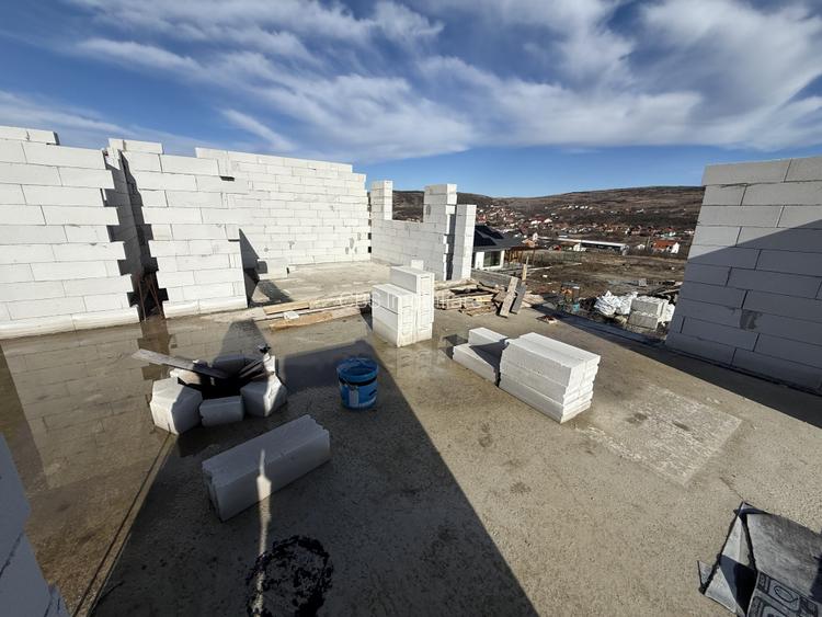 Casa pe un singur nivel în Chinteni, zonă liniștită , 121mpu ,teren 487mp - 11