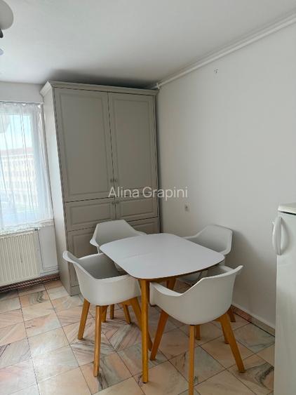 apartament cu 3 camere in centrul orașului, lângă hotel Coroana  - 2