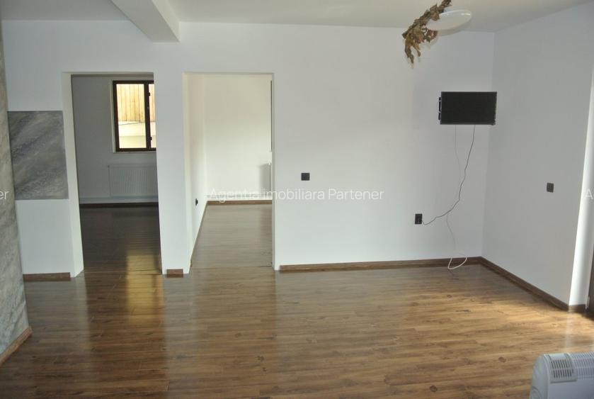 Spatiu comercial 120mp, Ultracentral, etaj 1, finisaje moderne- din  1 AUGUST - 8