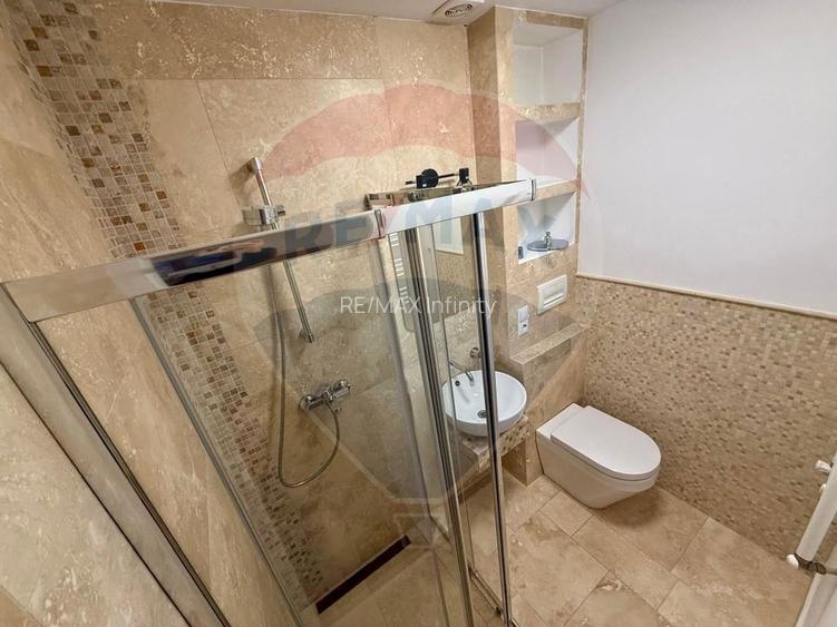 Apartament 4 camere, pe 2 niveluri si curte comuna în Centru - 20