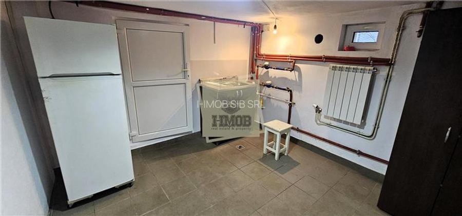 Vila spatioasa 360mp | 8 camere | 5 bai | garaj | curte | filigorie | Sibiu - 23