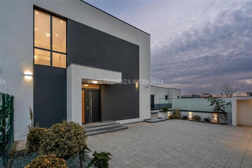 CERNICA,VILA INDIVIDUALA,5 CAMERE,453 MP,TEREN 587 MP,PISCINA,DESCHIDERE LAC - 11