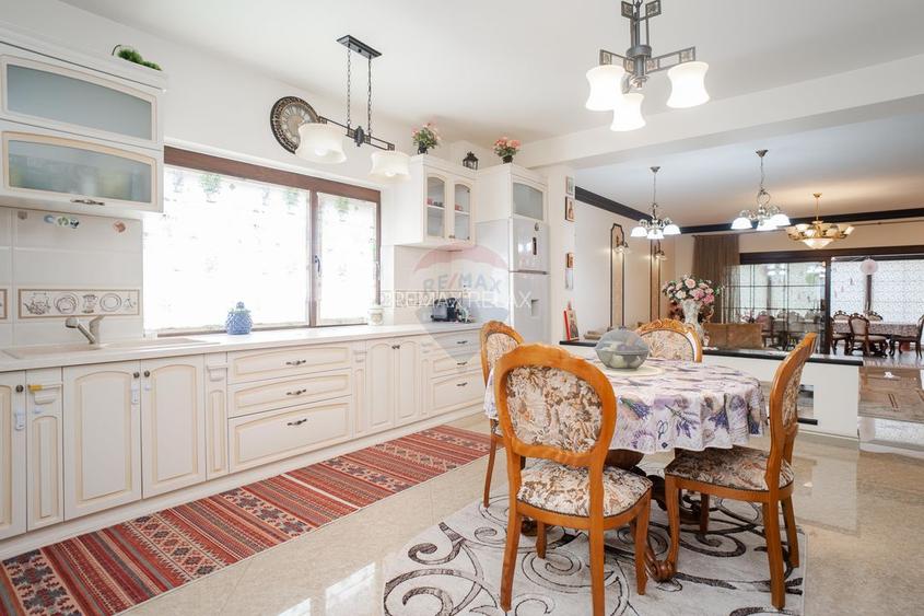 0% Comision - VILA de LUX de vânzare – Cu iaz natural - 11