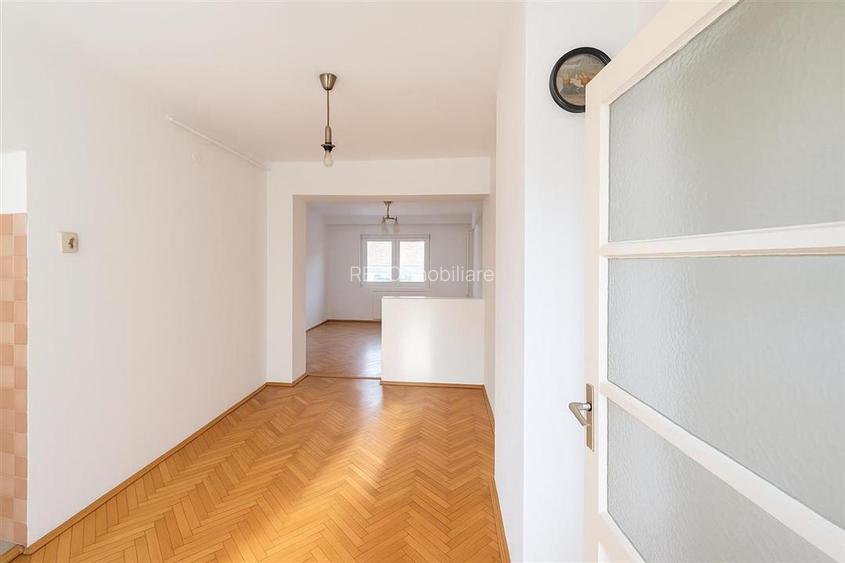 RECO Casa P+E cu 2 apartamente, garaj si curte proprie in Marghita - 3