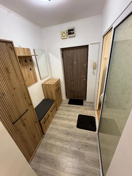 Apartament cu 2 camere de vânzare – Zona Gară, Focșani
