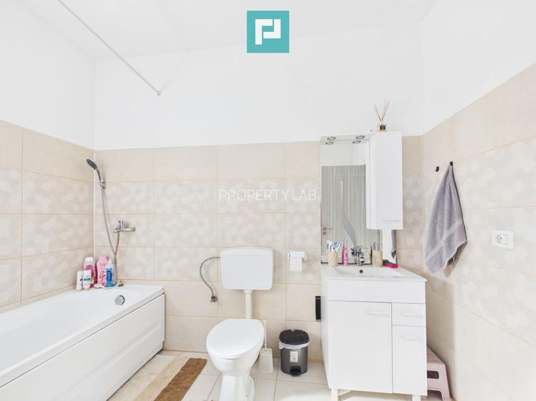 Casă individuală 3 camere,teren de 1500Mp Bătania