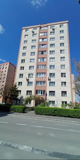 Apartament 3 camere luminos, orientare sudică, cu boxa mare, Bd Griviței, Brașov - 2