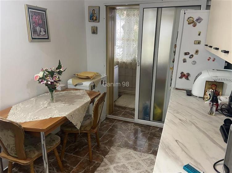 Apartament 3 camere , zona ultracentrala -Casa de Pensii Focsani, decomandat, im - 5