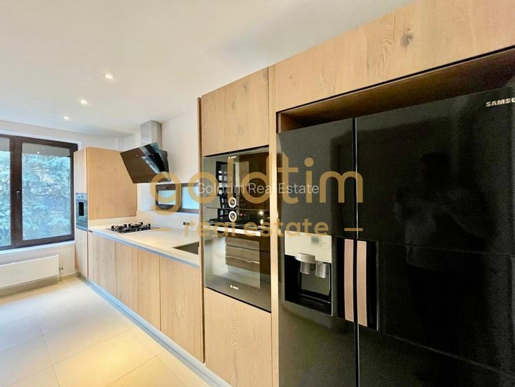 CASA INDIVIDUALA/SUPERBA/PIPERA/EROU IANCU NICOLAE/PISCINA/CURTE GENEROASA - 8