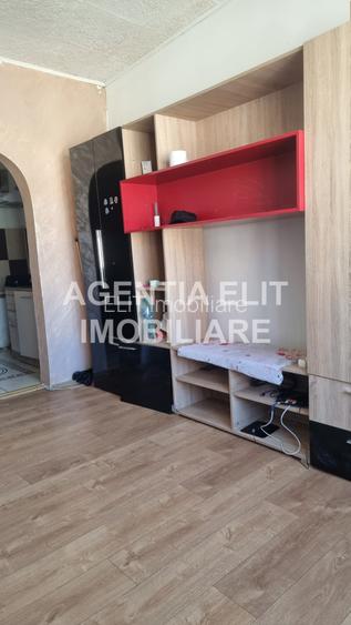 Garsoniera, zona Parcului Tineretului - 2