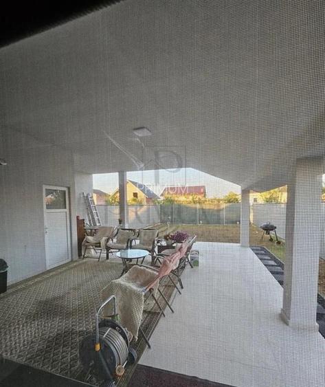 Duplex mobilat utilat - terasa 50 mp - perete dublu - bucatarie inchisa - 4