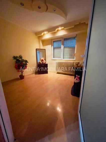 De vânzare apartament 2 camere – Micro 38, Galati - 2
