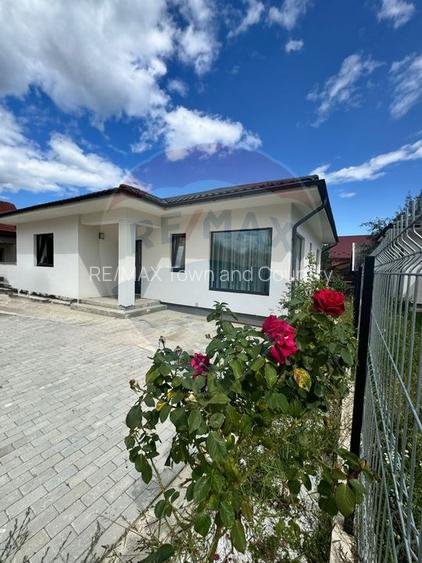 Casă / Vilă cu 4 camere de vânzare în zona Nord-Est - 11