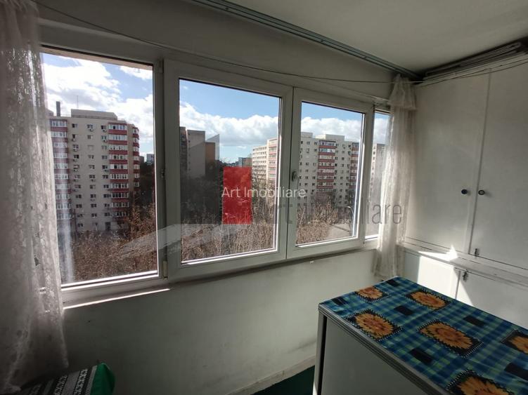 Vânzare apartament 3 camere semidecomandat Bd. Obregia - Cultural - 14