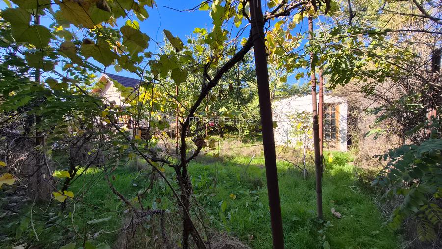 Valu lui Traian - teren 400 mp + casa 3 camere (72 mp ) /necesita renovare - 7