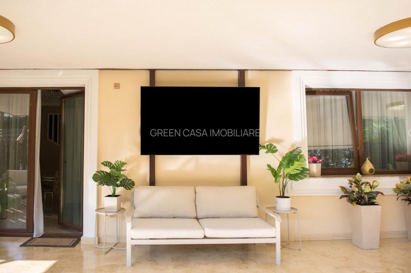 Casă superfinisată, complet mobilată, cu piscină încălzită – 5 camere, 5 băi - 14