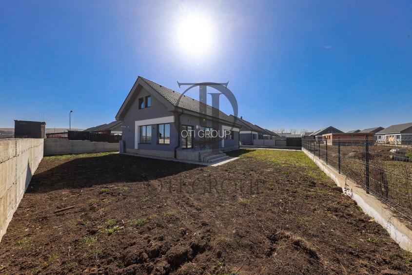 Casa individuala cu 540mp teren la cheie, langa KM 17 - 30