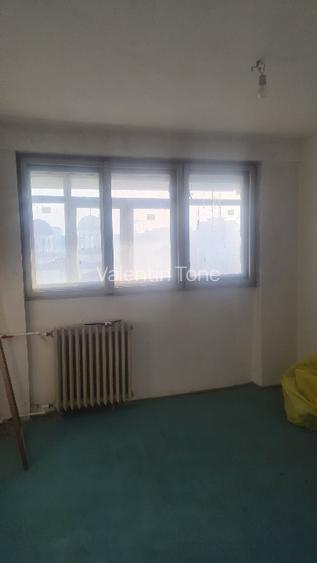 Vând apartament București Doamna Ghica numărul 8 trei camere decomandat suprafaț - 6