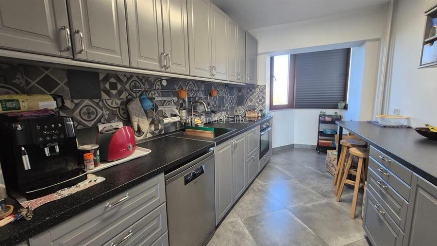 Vanzare apartament 3 camere Palatul Parlamentului - 13 Septembrie - 7