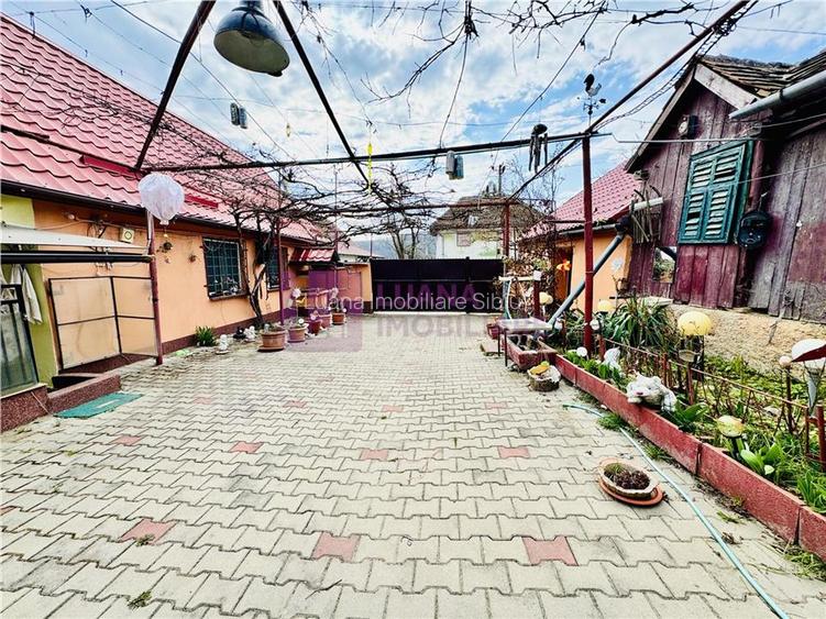 Casa individuala de vanzare in Nucet | Rosia | teren 747 mp | livada, pivnita | - 11