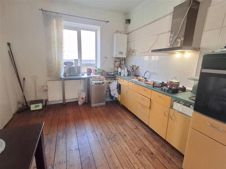 Casa individuala 8 camere 1250mp teren Cristian - 16