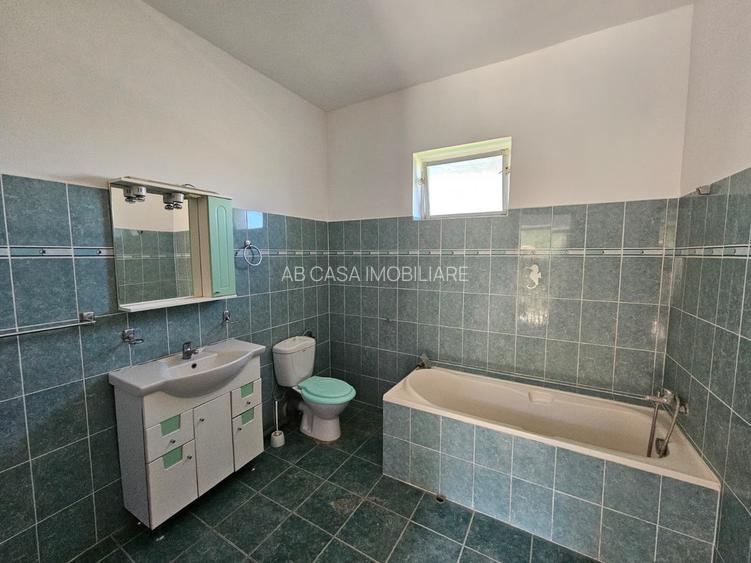 Casă individuală, 6 camere, teren generos, Sânandrei - central, comision 0% - 22