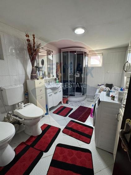 Casa / Vila cu 6 camere de vanzare in zona Sud - 8