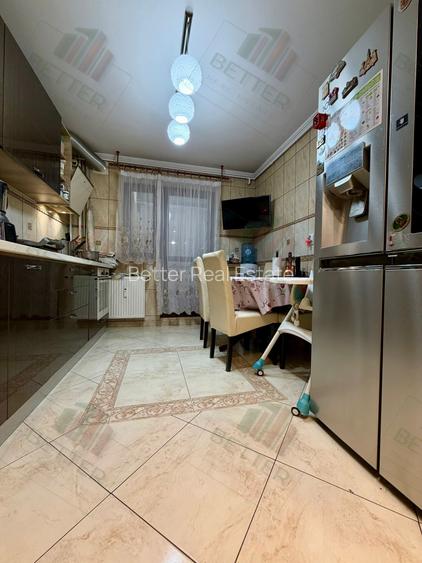 Apartament 4 camere de vânzare - spațios | Complet mobilat | Metrou aproape - 13