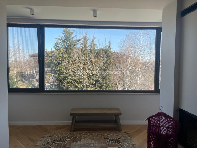 Oxford Gardens beautiful 5 bedrooms semi-furnished villa - 41